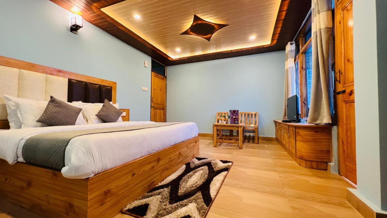 Sana Luxury Cottage, Manali Екстериор снимка
