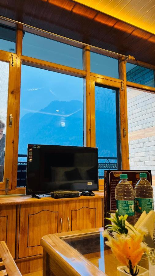 Sana Luxury Cottage, Manali Екстериор снимка